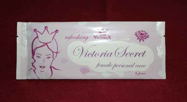 Victoria Secret - Sneeuw Lotus-pad 1 verpakking. 1 verpakking bevat 4 pads.